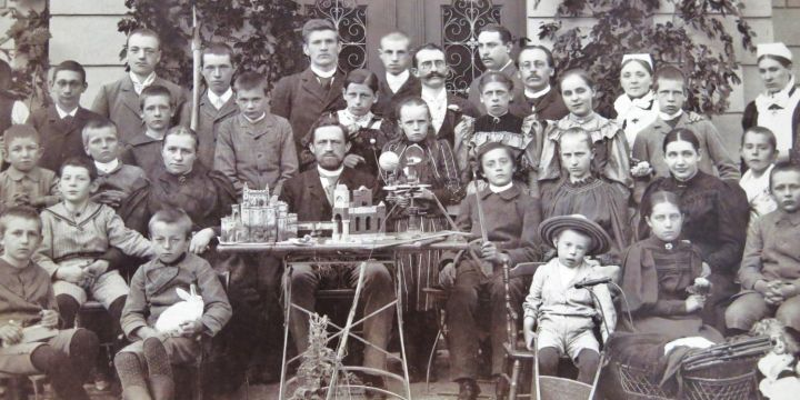 Ученики и работники Трюпера