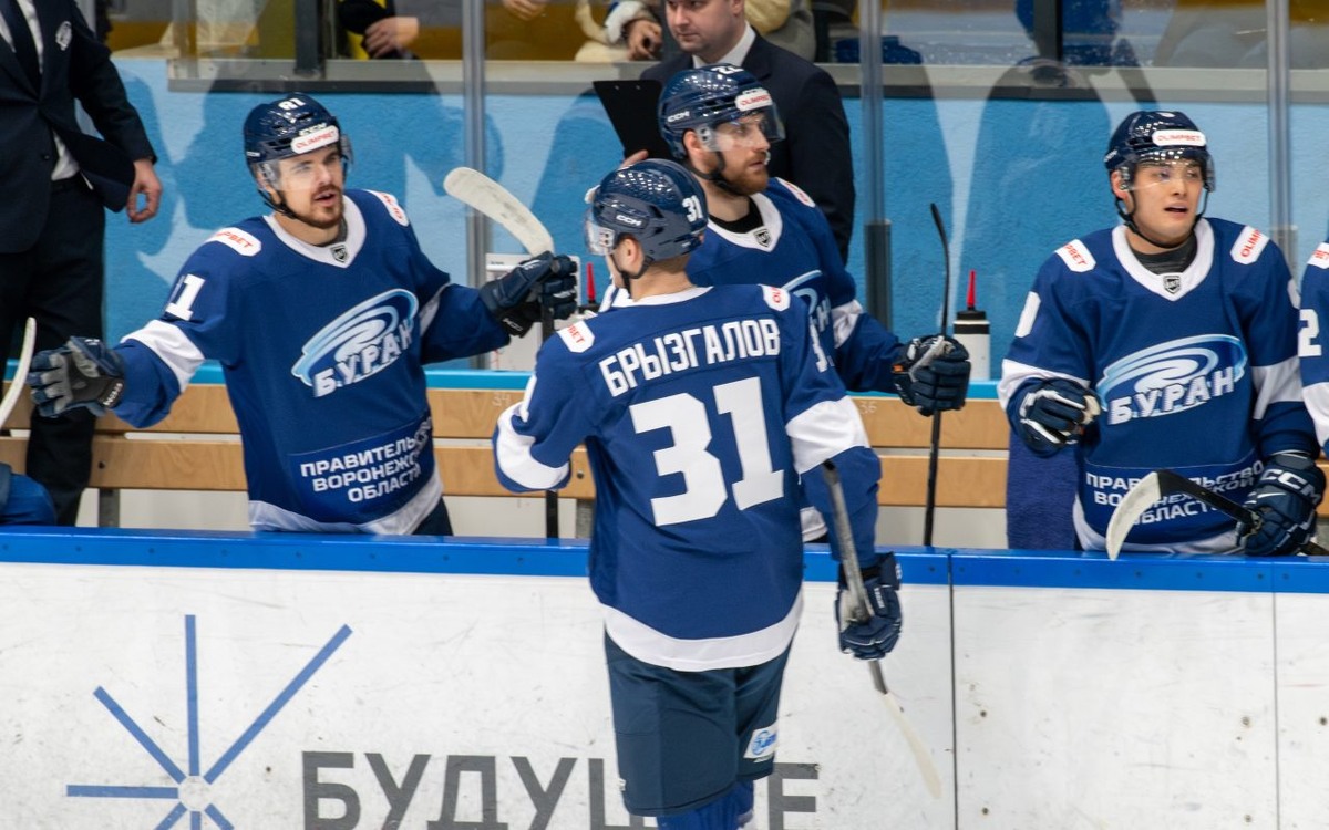     Фото ХК «Буран»