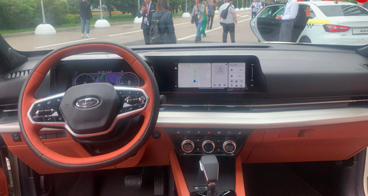 Современный интерьер и набор сервисов подключения - всё наше?