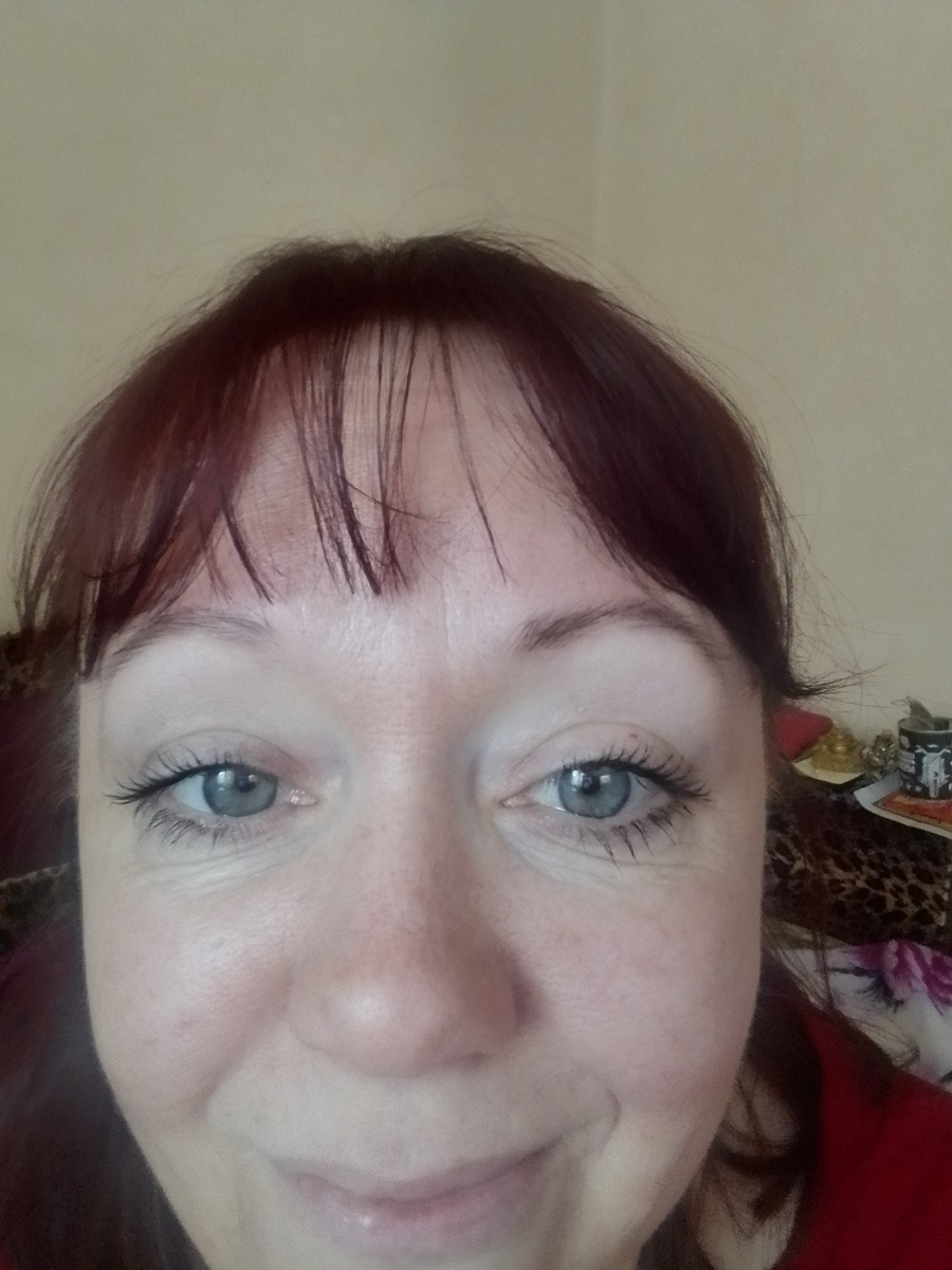 я с накрашенными