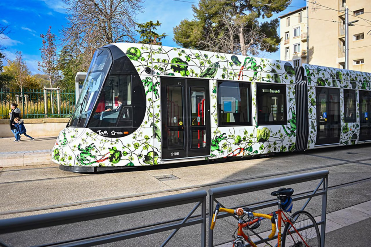 Семисекционный двухсторонний трамвай Urbos 100X для Монпелье. Источник: Ludovic Séverac/Montpellier3m