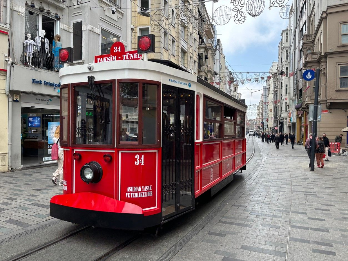 Ретротрамвай от турецкой Garatren для в Стамбуле. Источник: Garatren Tramvay