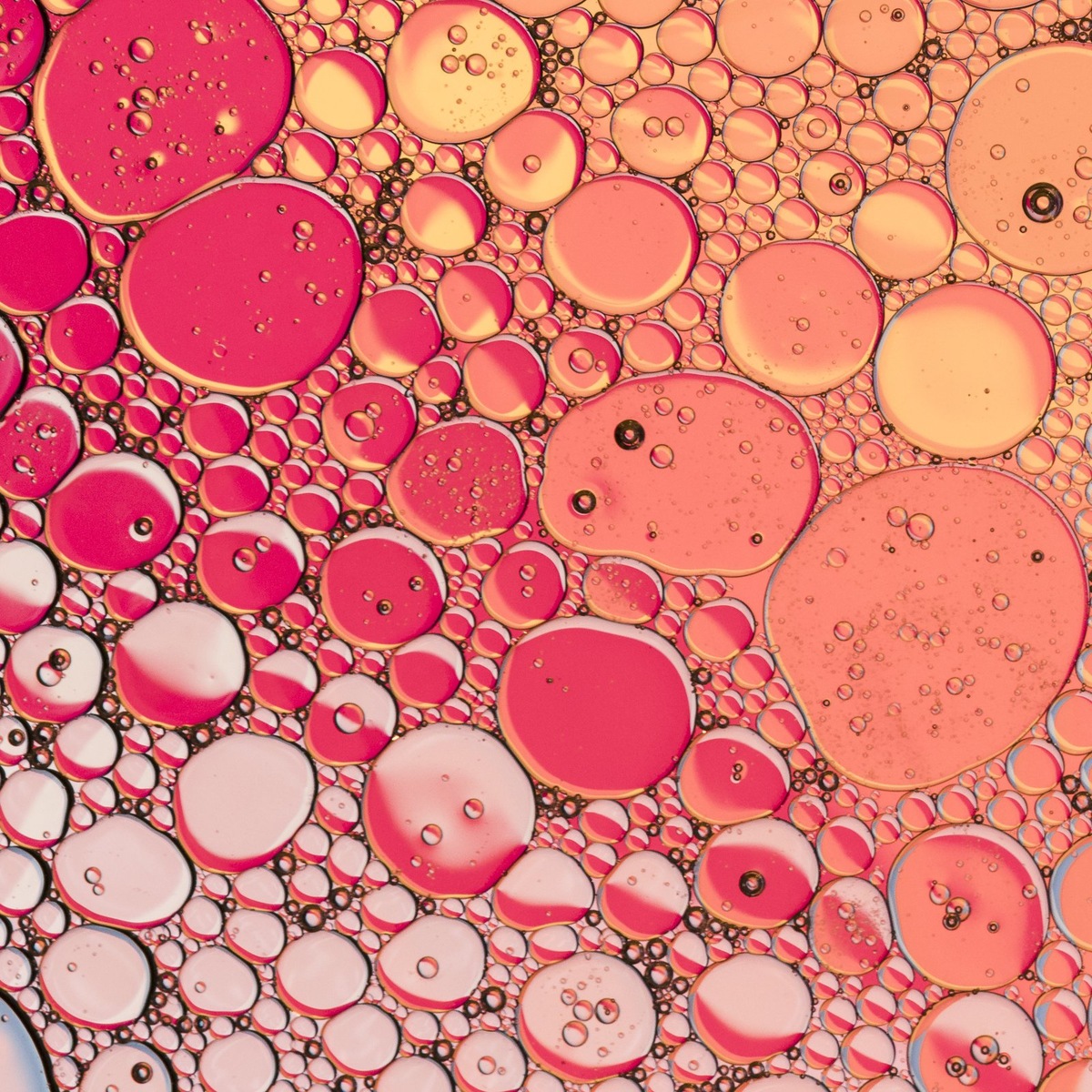    Покрытие из HfO₂ значительно повышает стабильность работы сенсоров в кислотных и щелочных растворах, имитирующих различные биологические жидкости.