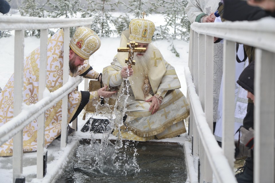    Крещенский Сочельник — время тишины, молитвы и внутреннего очищения Олег Укладов