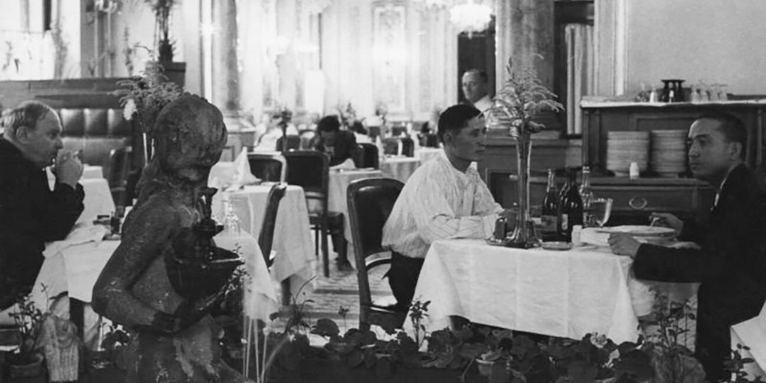 Ограбленный в советском ресторане, в 1949 году