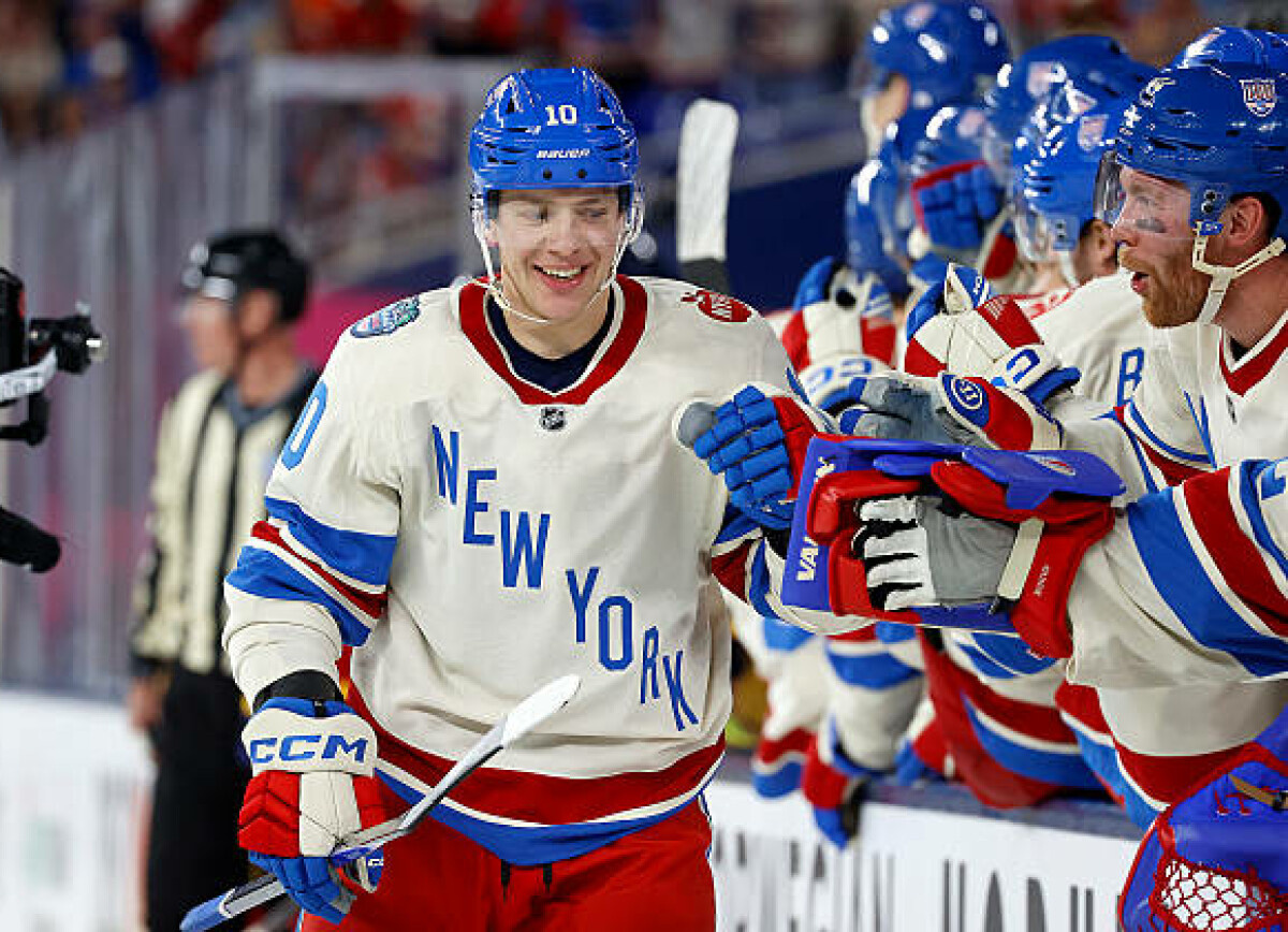     Экс-игрок «Рейнджерс» высказался о вероятном обмене Панарина