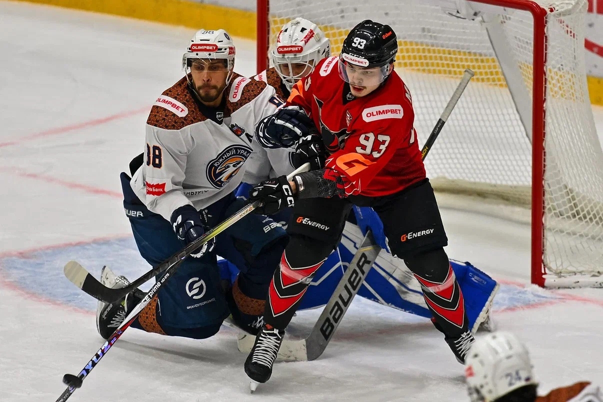    ХК «Южный Урал» снова проиграл ХК «Омские крылья» со счетом 2:1