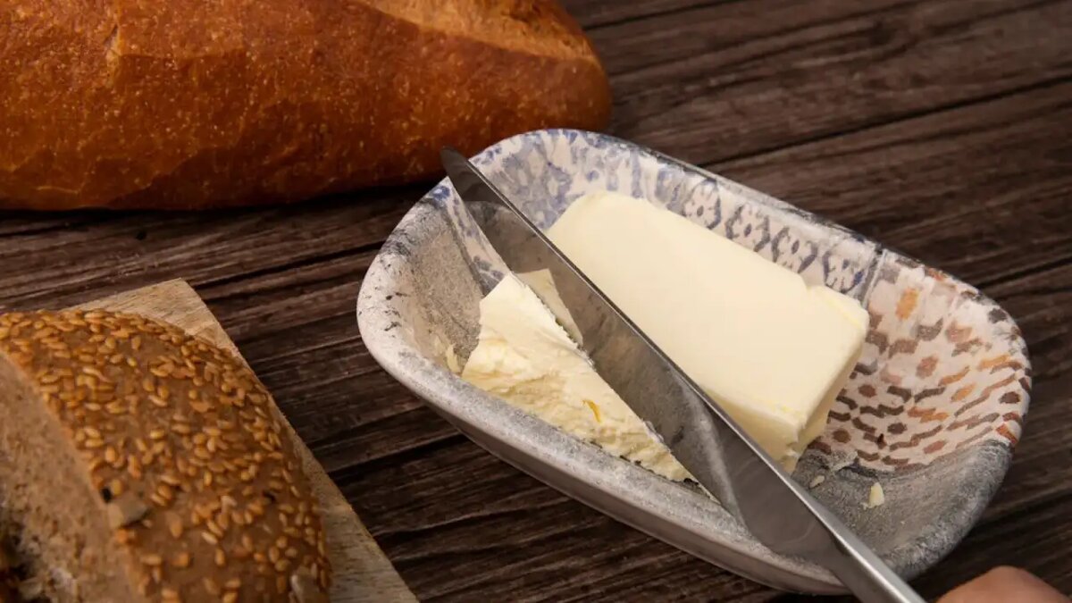    Сливочное масло. © ru.freepik.com/stockking