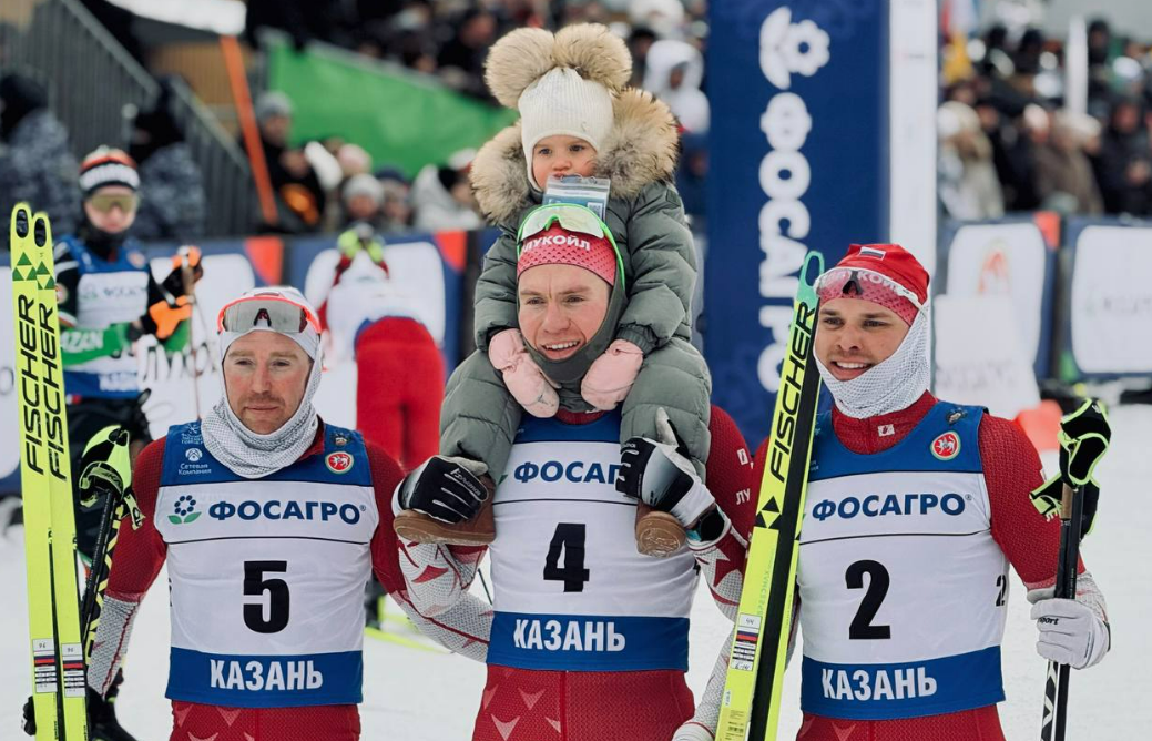 Александр Большунов после победы в скиатлоне. Фото: соцсети