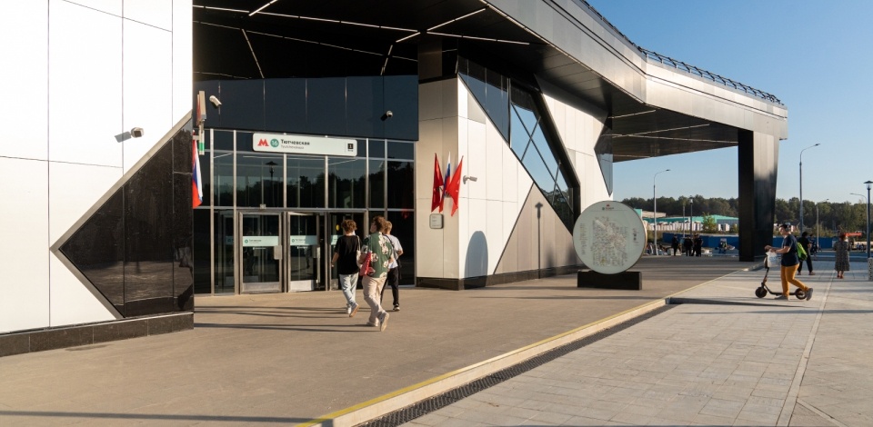     Пешеходный переход и новые остановки: как благоустроят территорию возле станции метро «Тютчевская»