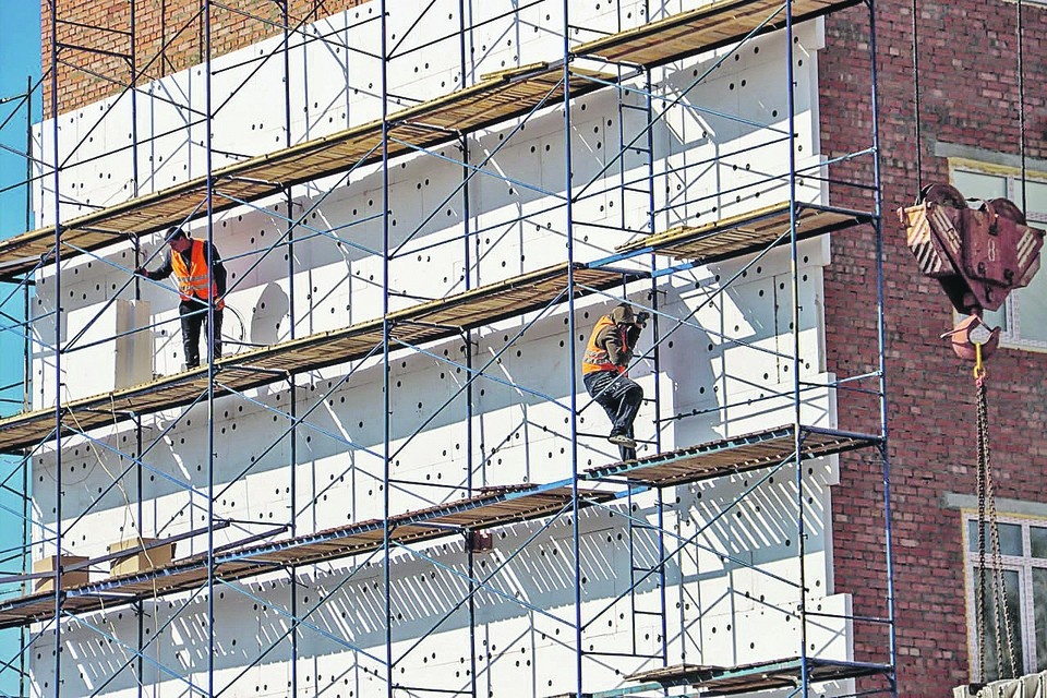    Большое внимание уделяется жилью. Правительство ЛНР