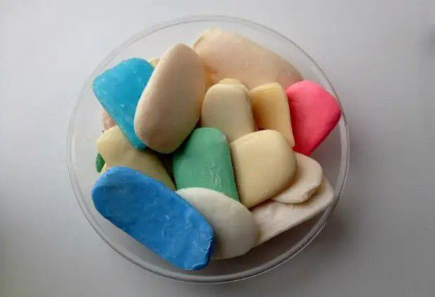 Вместо того, чтобы выбросить, собираем обмылки и получаем при этом тройную выгоду и экономию 