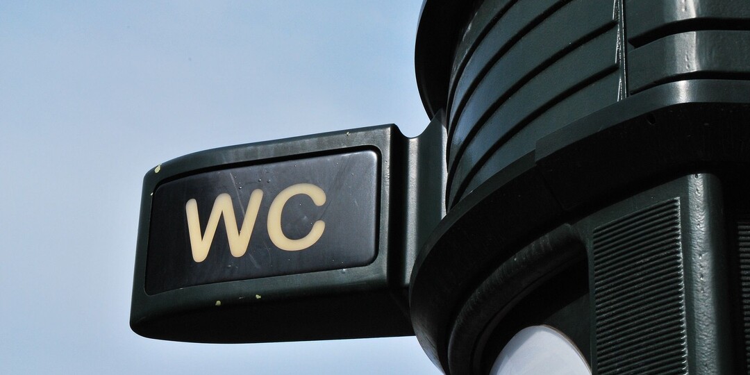 На Крещение в Петербурге установили дополнительные туалеты в местах с купелями