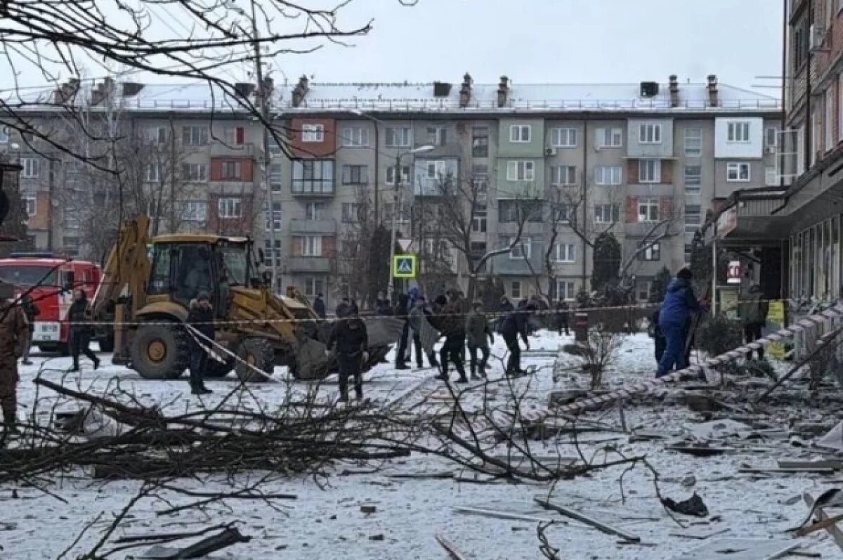    Эвакуировали 70 человек.