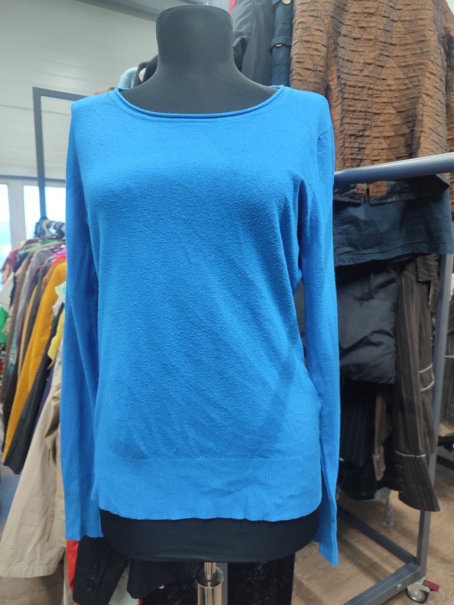 Джемпер 5% кашемир, 65% район Пог 47 см 750 р