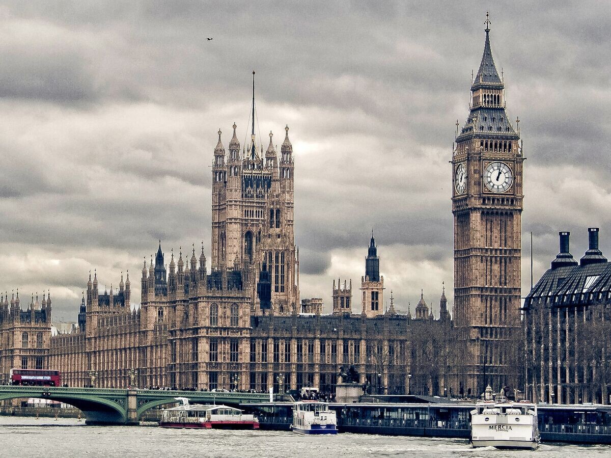    Здание парламента Великобритании в Лондоне | CC BY-SA 2.0 / Hernán Piñera / Westminster