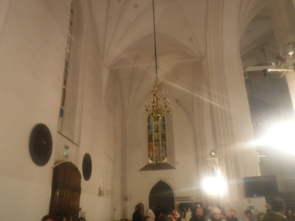 Снова зал без фресок 