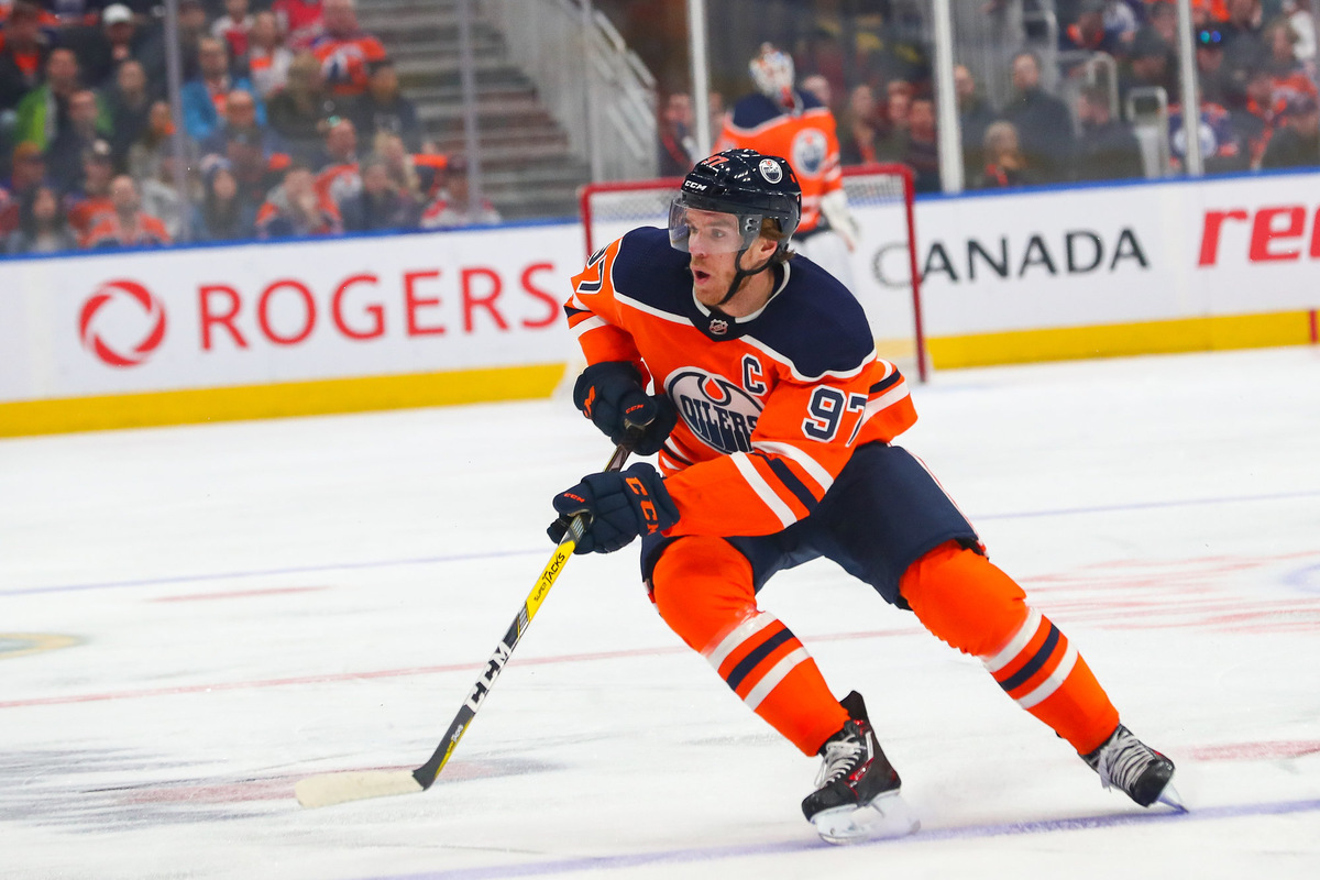 фото из открытых источников (К.Макдэвид)