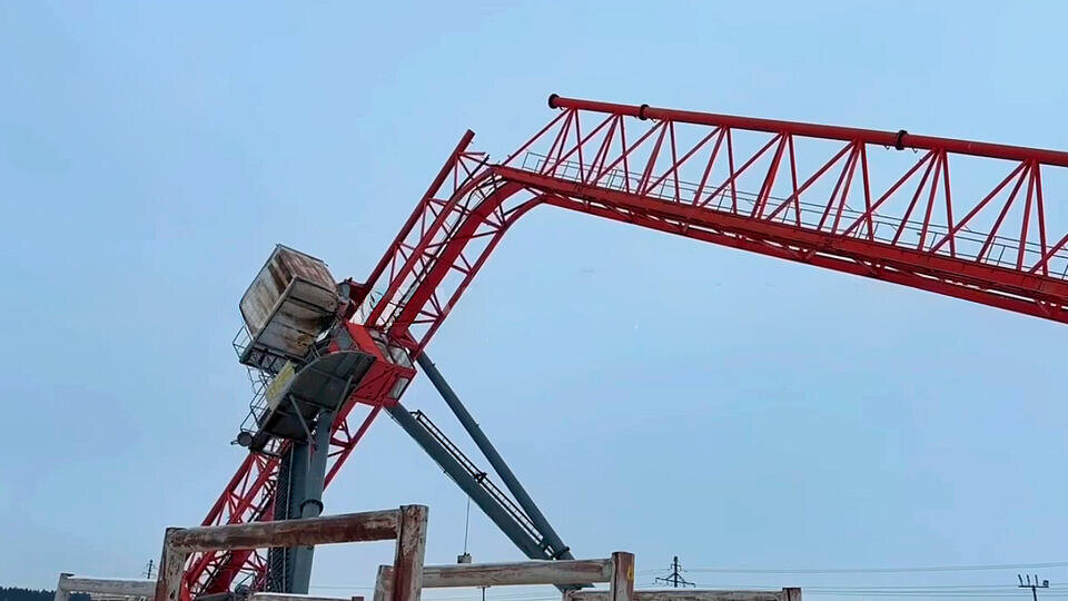     Женщина пострадала при обрушении крана в Татарстане t.me/Прокуратура ТАТАРСТАНА