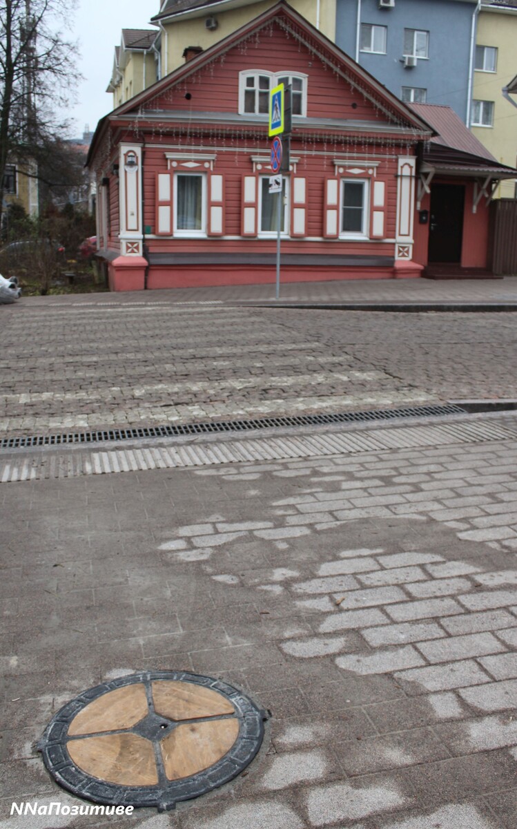 В Заповедных кварталах три таких люка