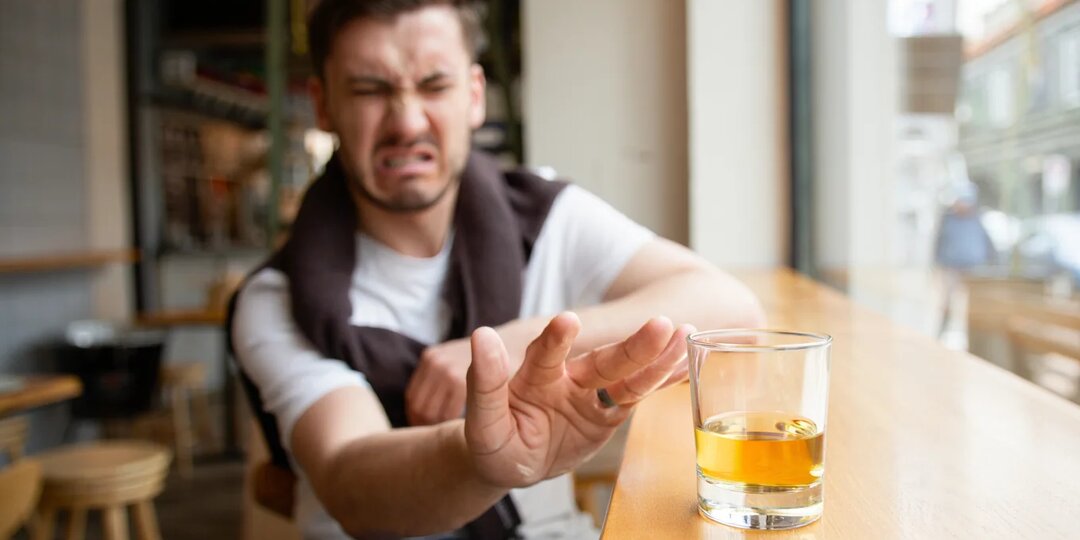 Как максимально избежать похмелья после застолья