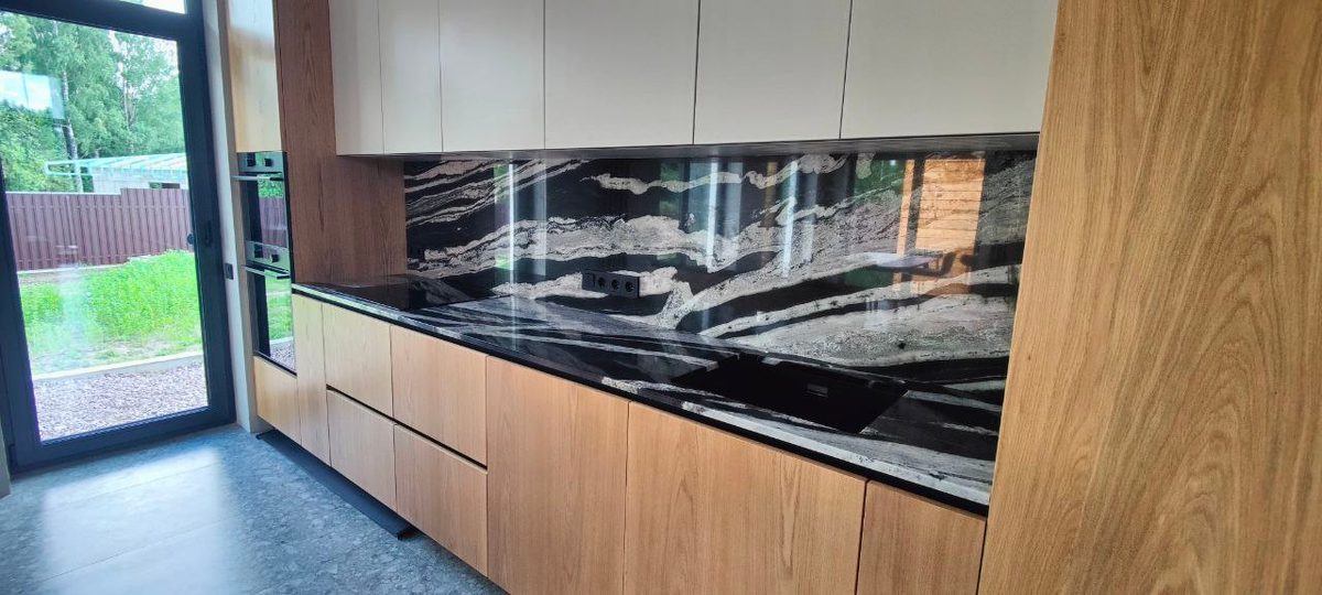 Гранит: Eclips Black