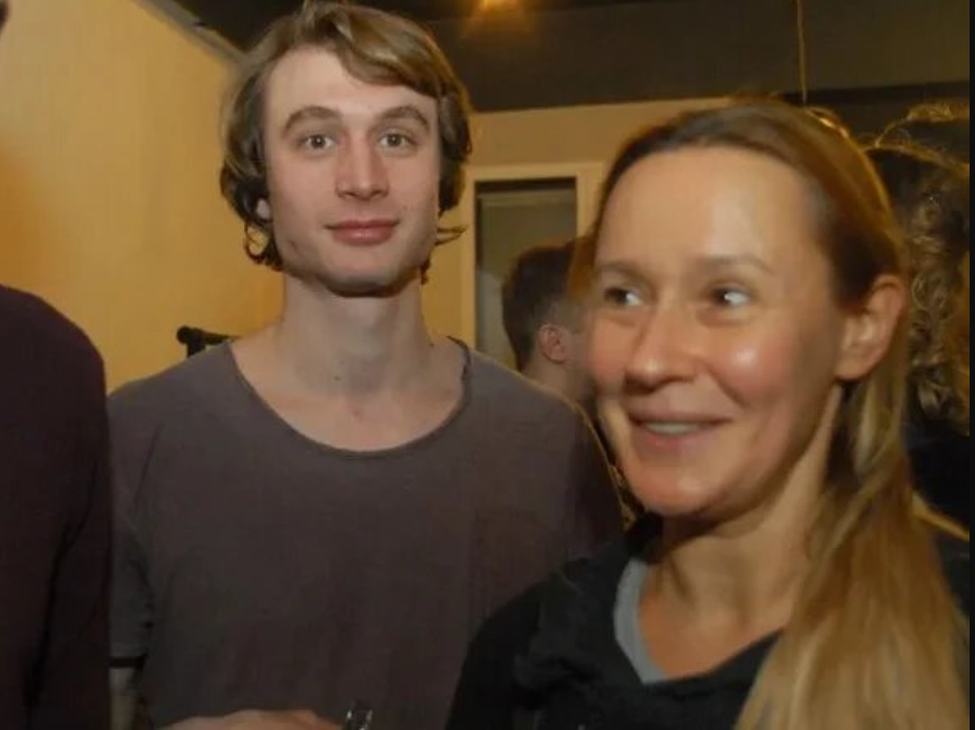 С мужем  Владимиром Киммельманом https://storage.myseldon.com/news-pict-d0/D0B6708087951211D7A8B673CFA471BB  