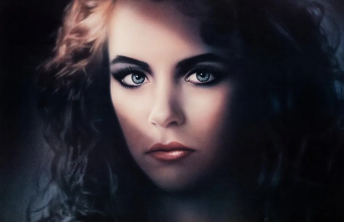 Фрагмент мистического фильма ужасов «Заклинательница» (Spellbinder)