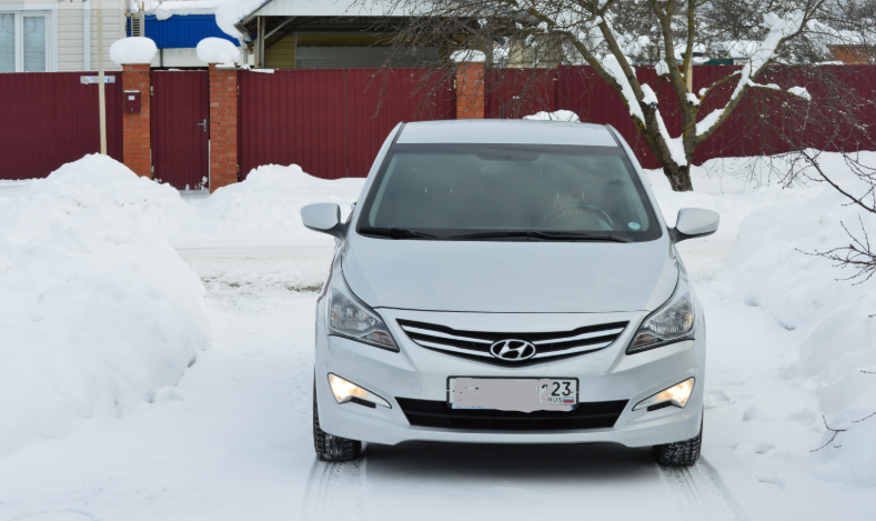 Фото автора. 18.01.2026. Изчезла под колёсами травка, выросли сугробы.