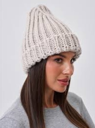 Бини из грубой пряжи