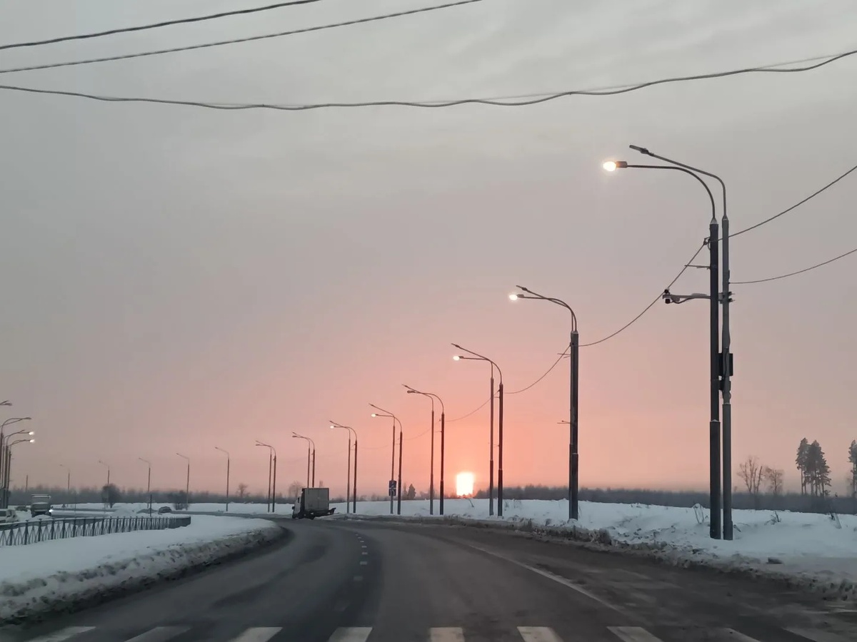 Для заставки. Вот такая красивая дорога была на днях. 