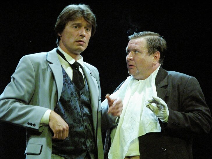    На сцене Театра имени Маяковского Лобоцкий блистал в самых разных образах