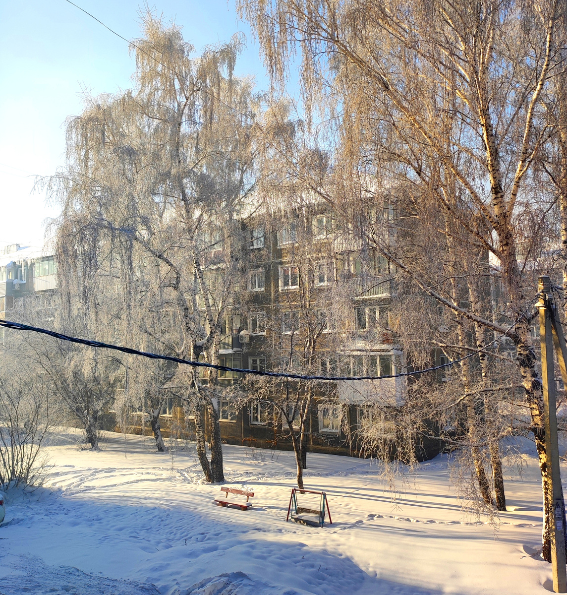 Солнечное утро за окном х