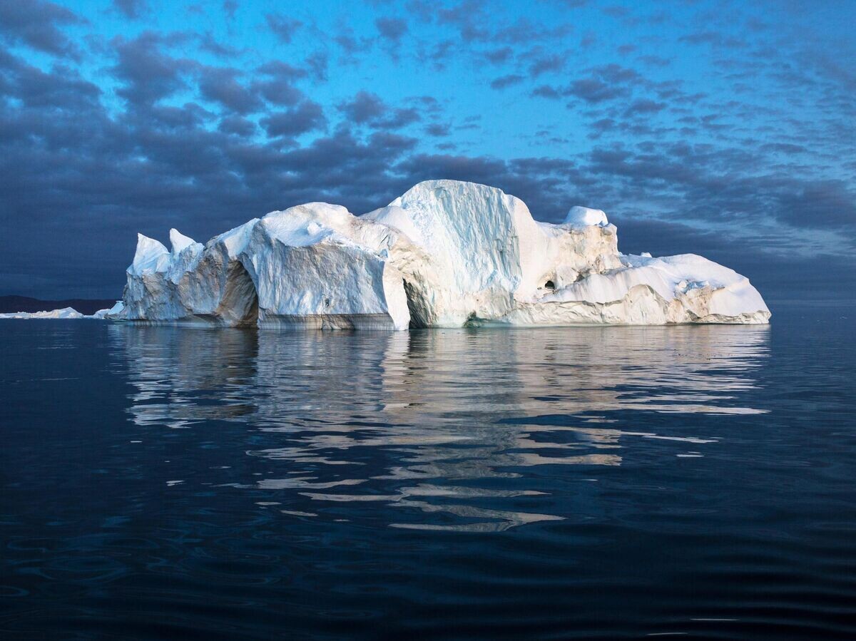    Айсберг в акватории острова Гренландия© РИА Новости . Илья Тимин
