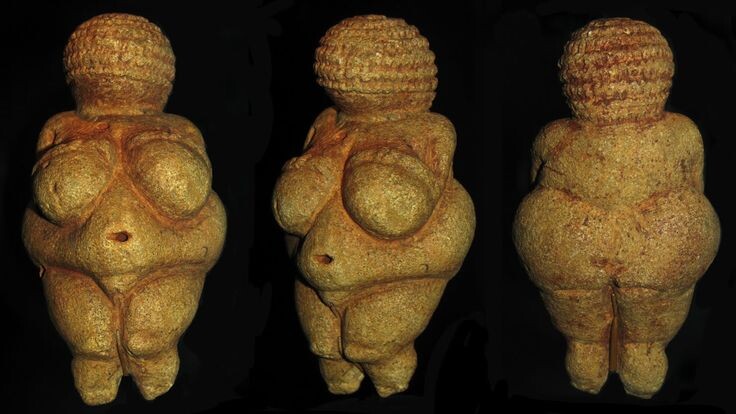 «Венера Виллендорфская» (нем. Venus von Willendorf) — женская статуэтка, обнаруженная в 1908 года археологом Йозефом Сомбати в одном из древних захоронений граветтской культуры близ местечка Виллендорф в Австрии. Около 30 тыс лет назад
