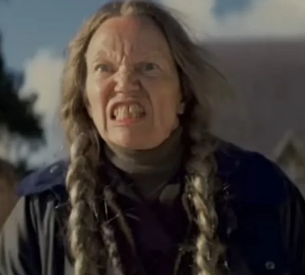 Черно-комедийный трэш: «Прочь/Адские каникулы». 2024.