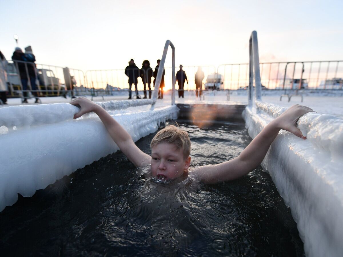    Празднование Крещения в России© РИА Новости . Евгений Епанчинцев
