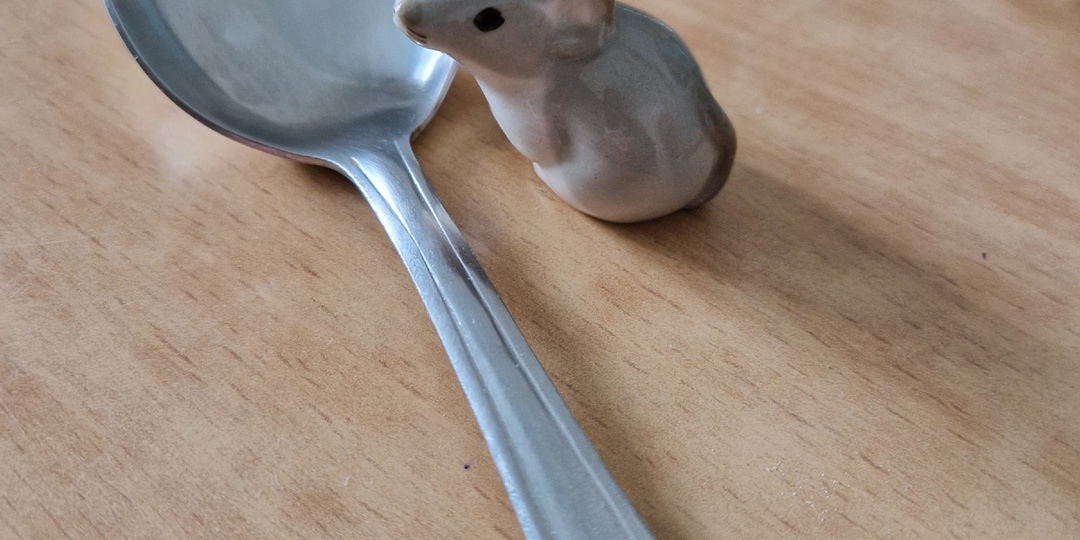 Старые вещи дороги как память