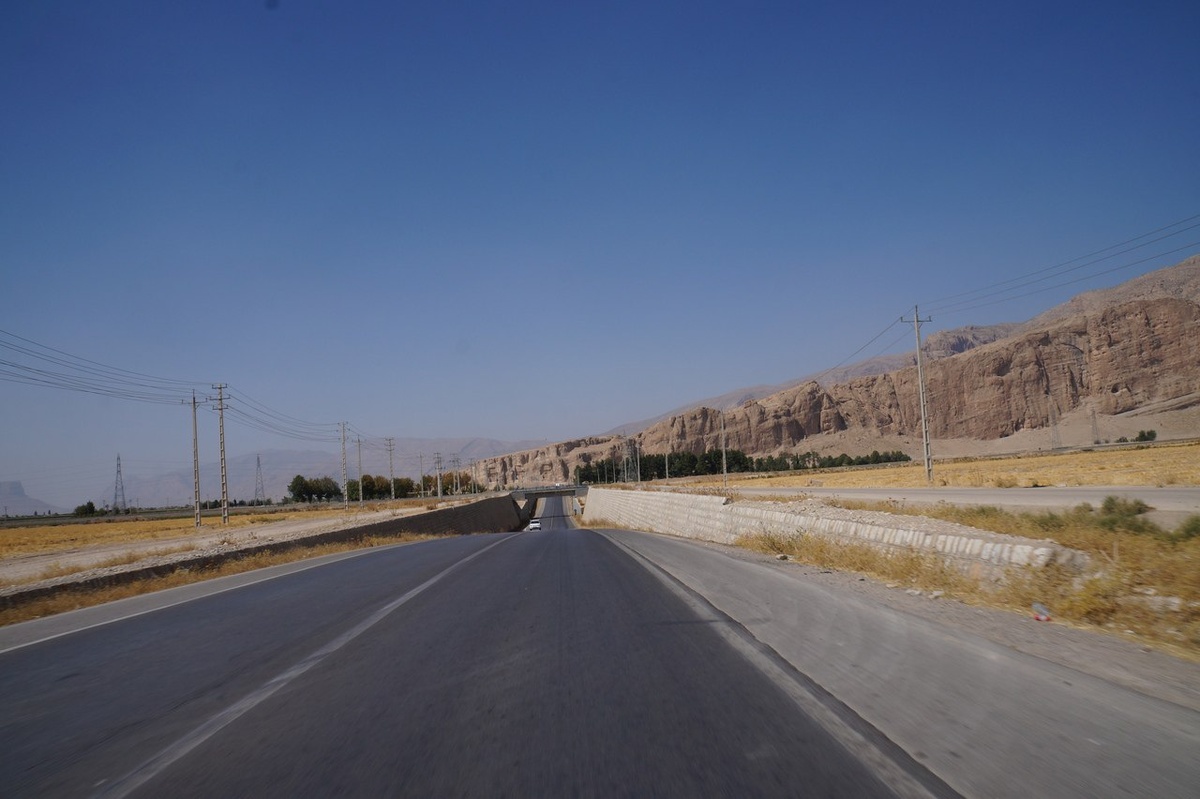 По дороге к южному склону Хаджи-Абад