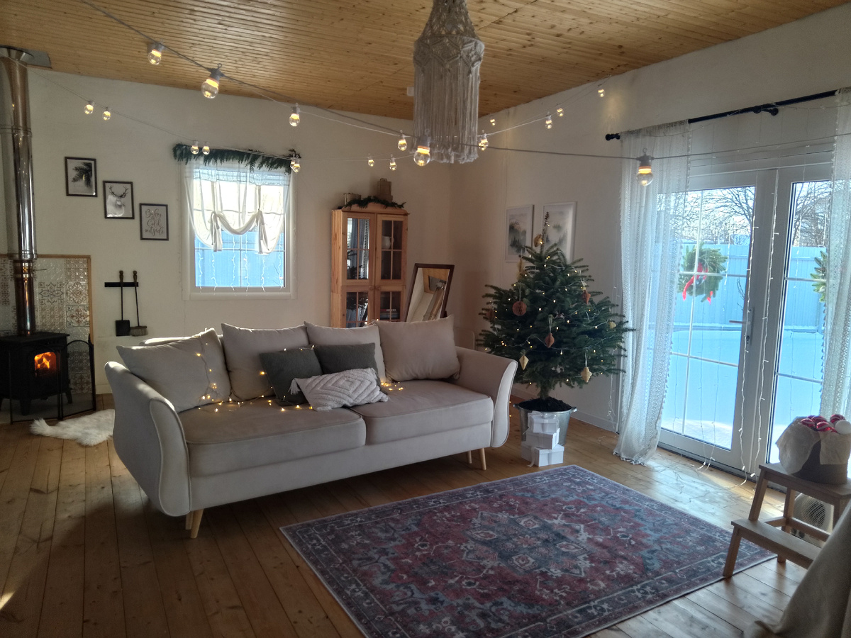 Фото автора, фотостудия дочери