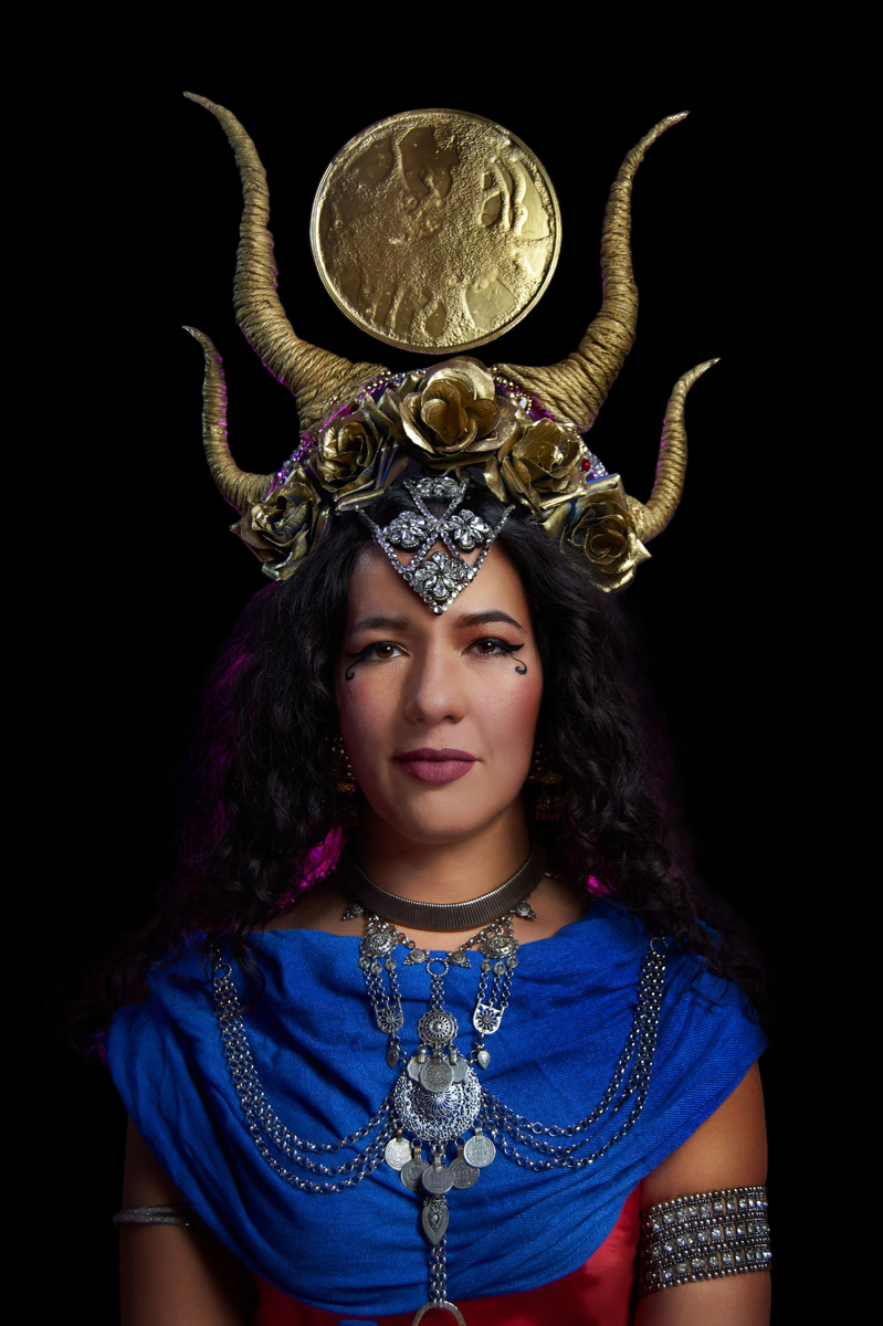 Карина Ла Дульсе в образе Исиды (фото из рок-мистерии "Исида")