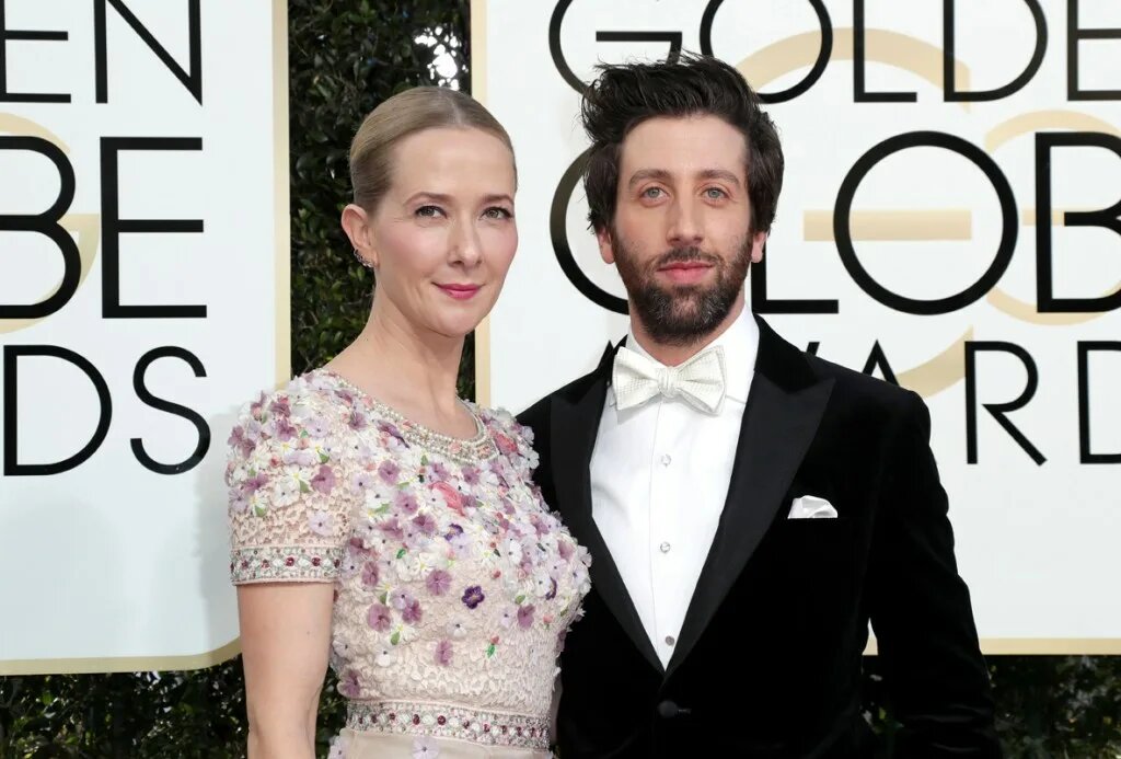 Личная жизнь актеров «Теории большого взрыва»: кто нашел любовь за кадром теория большого взрыва, актеры, личная жизнь, кейли куоко, джонни галеки, саймон хелберг, мелисса рауш, кунал найяр, маим бялик, джим парсонс, отношения знаменитостей, новости шоу-бизнеса