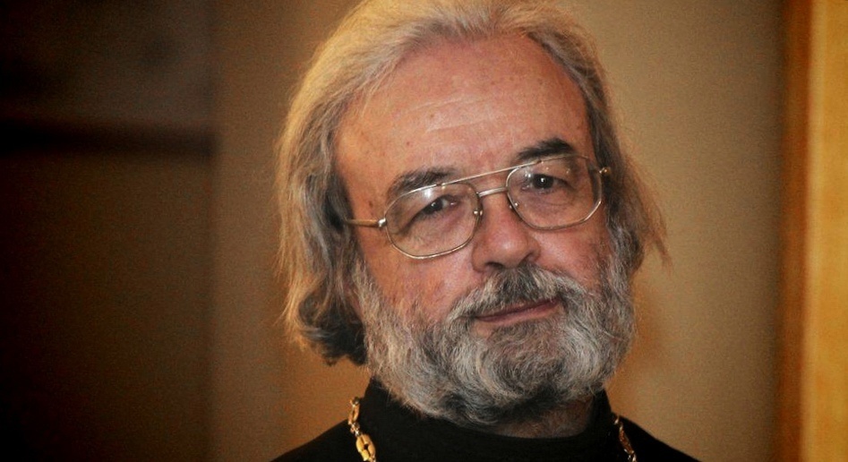 Александр Ильяшенко — протоиерей, настоятель храма Всемилостивого Спаса бывшего Скорбященского монастыря (г. Москва).