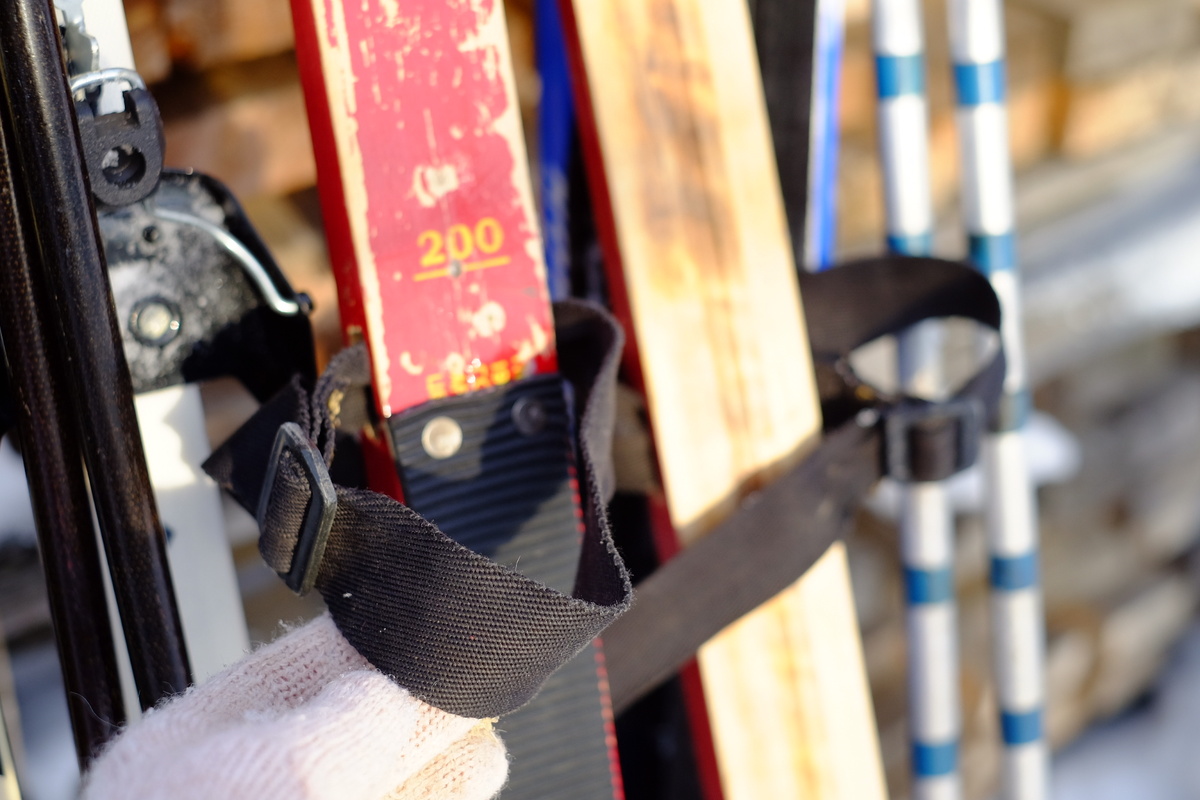 С хлястиком