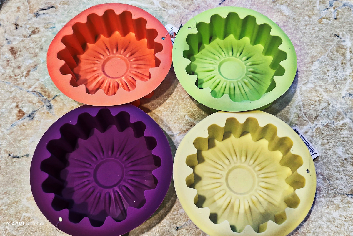 Формы для выпечки.