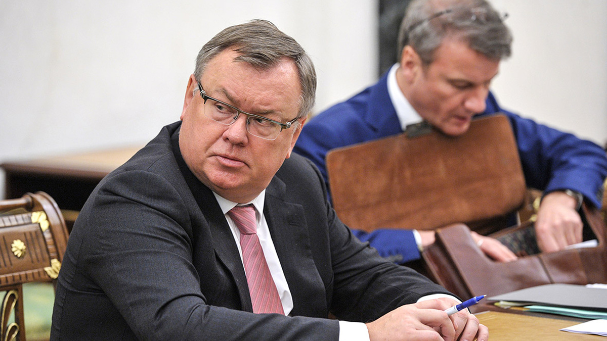 Ставки по вкладам пошли вниз: банки спасают маржу за счет вкладчиков