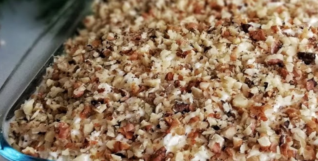 САЛАТ "НЕЖНОСТЬ" с куриной грудкой и ананасом