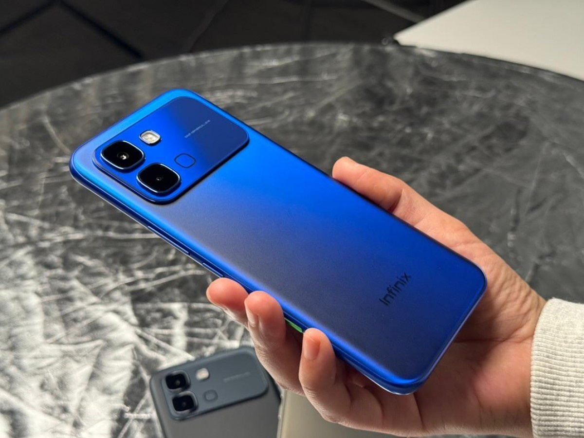 Еще доступен синий цвет