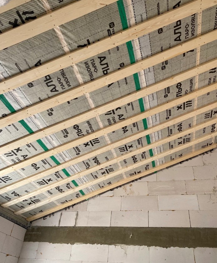 Монтаж пароизоляции