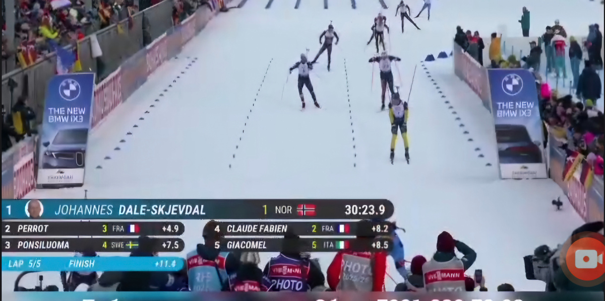 Финиш пасьюта в Рупольдинге вчера: смотрите, кто в лидерах - все известные топы